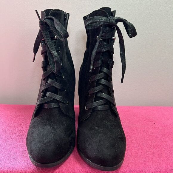 A+ Target Lace Up with Inside Zip 8.5 - Picture 2 of 9